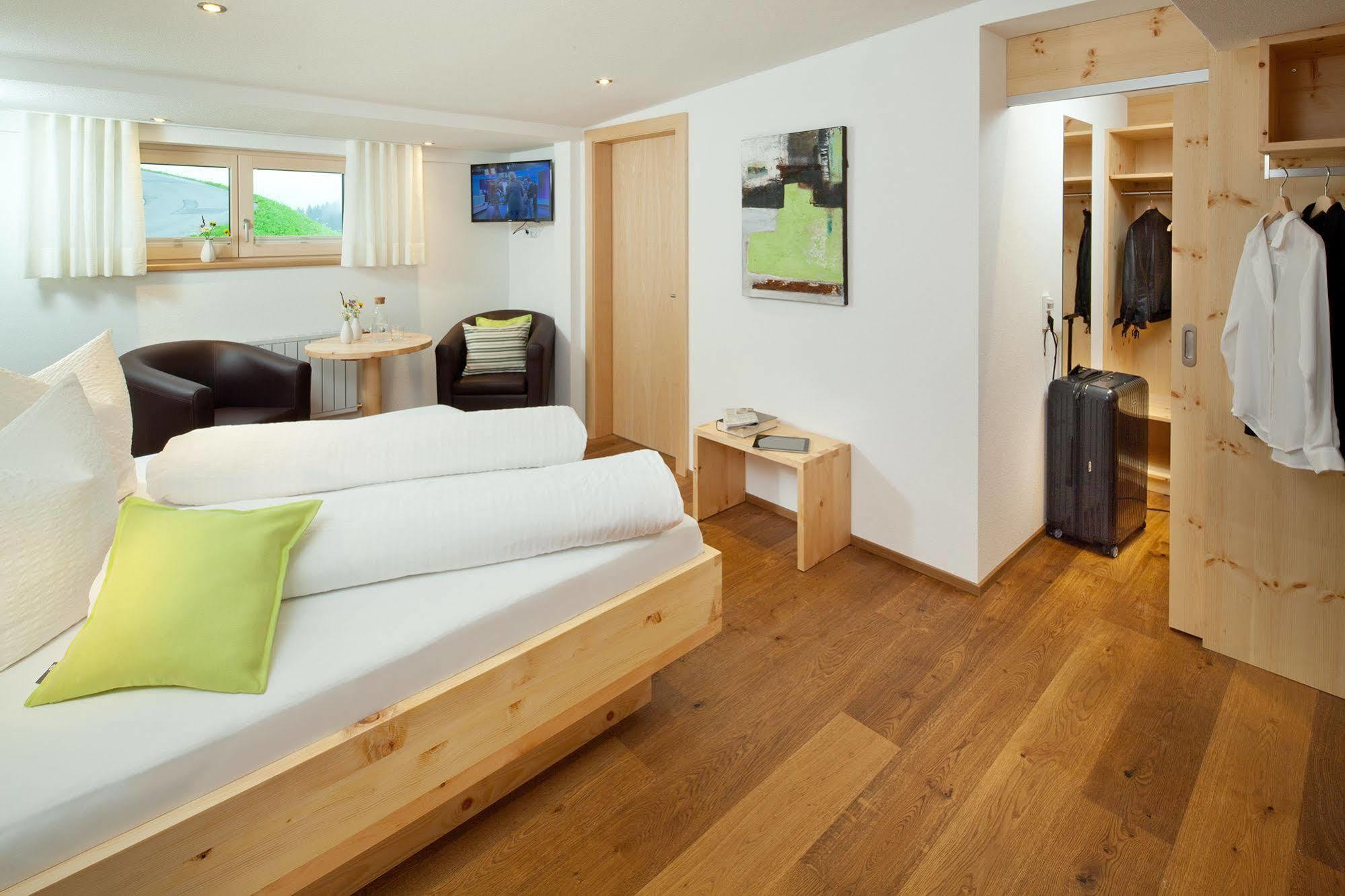 Aparthotel Brunnenhof Damuels Exterior photo