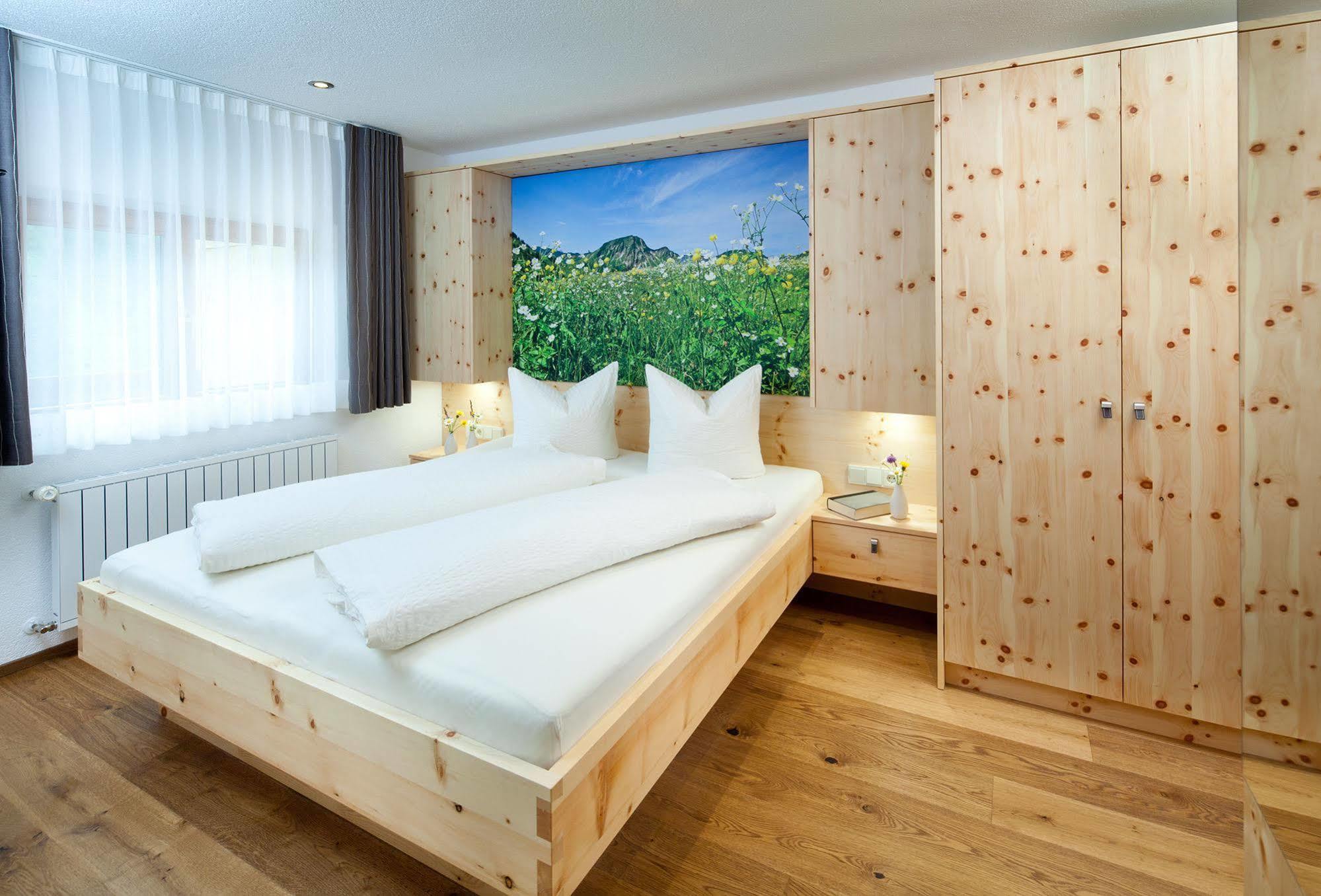 Aparthotel Brunnenhof Damuels Exterior photo